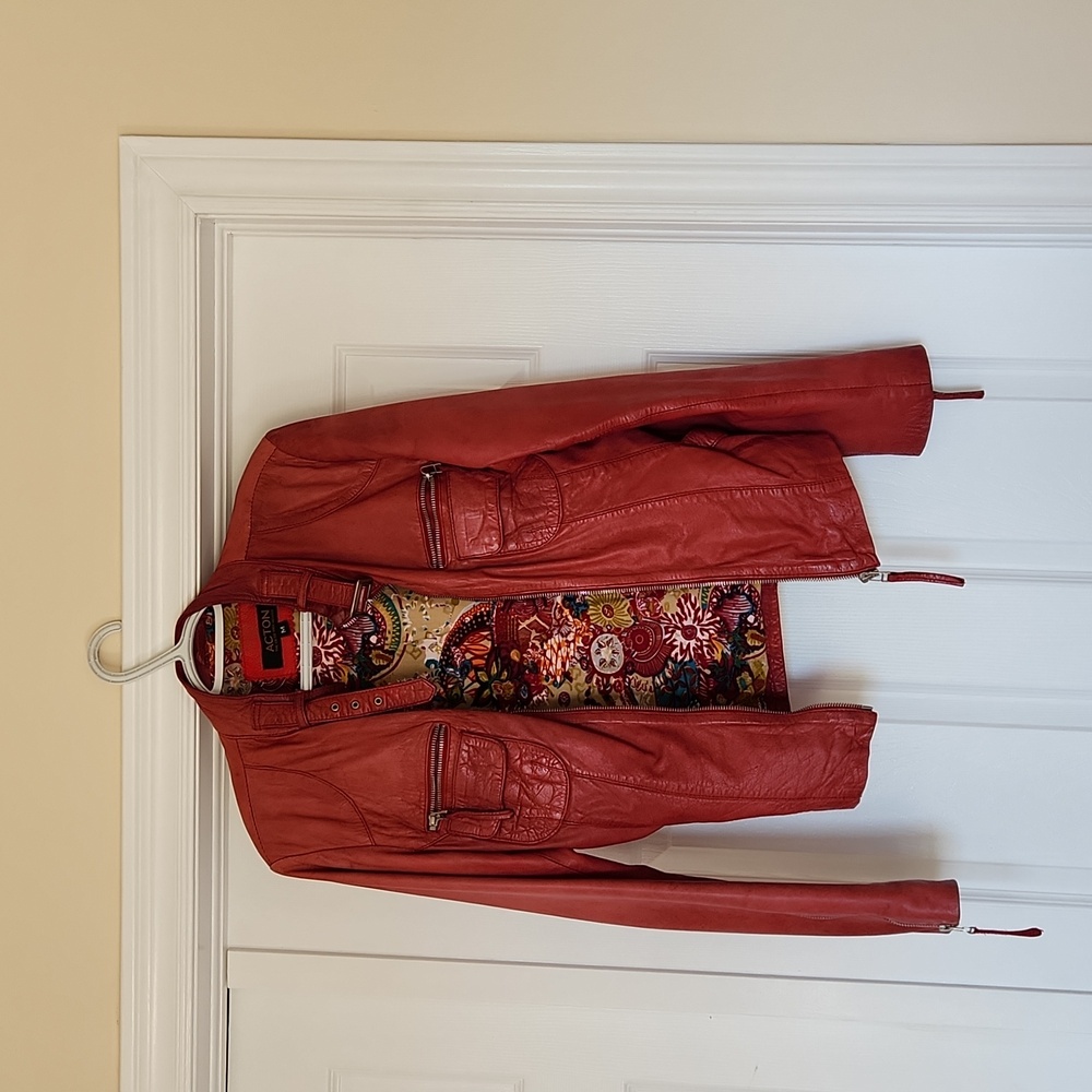 Acton Olde Hyde House Red Leather Jacket. Women's. Size M.